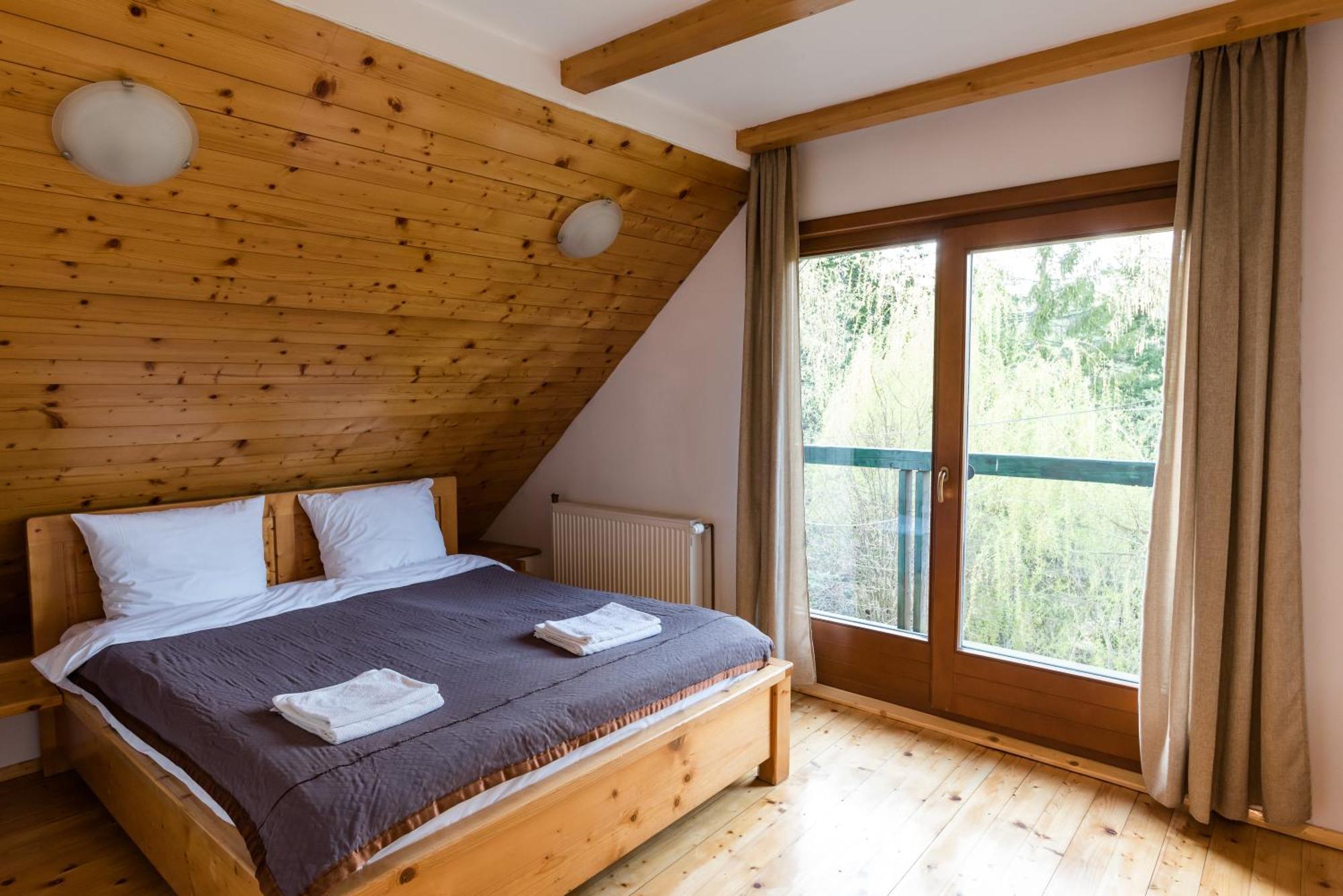 Pensiunea Casa Bunicilor Mînăstirea Humorului 部屋 写真